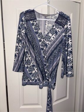 Absolutely Famous Blue Paisley Faux Wrap Top Women’s Small Boho